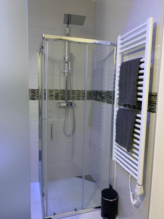 Executive Single Room With En-Suite In Guest House City Centre Luxemburgo Exterior foto