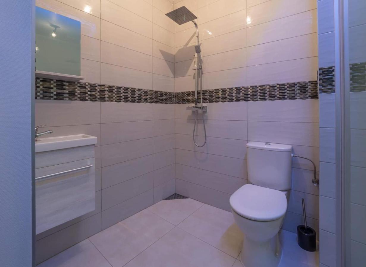Executive Single Room With En-Suite In Guest House City Centre Luxemburgo Exterior foto