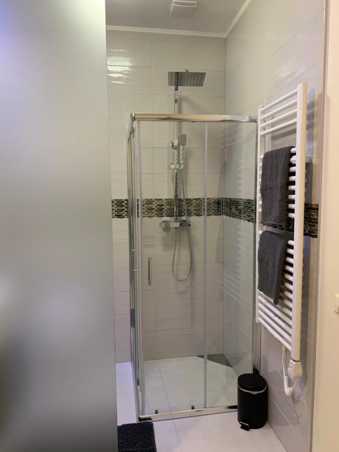 Executive Single Room With En-Suite In Guest House City Centre Luxemburgo Exterior foto