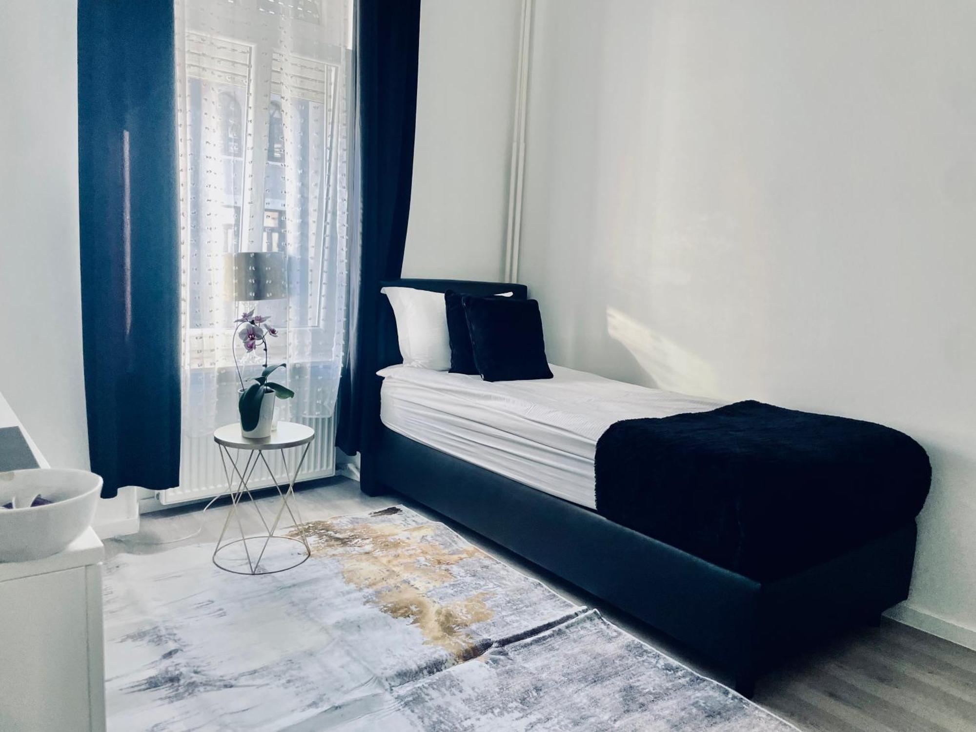 Executive Single Room With En-Suite In Guest House City Centre Luxemburgo Exterior foto